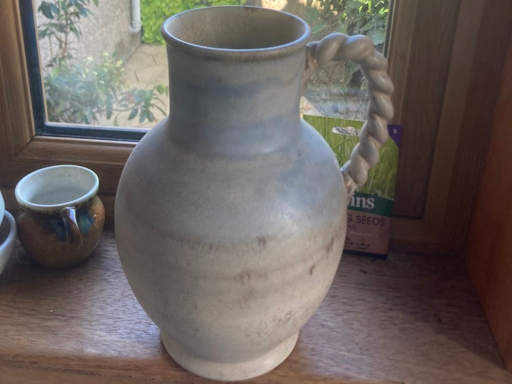 An inherited jug –&nbsp;poem